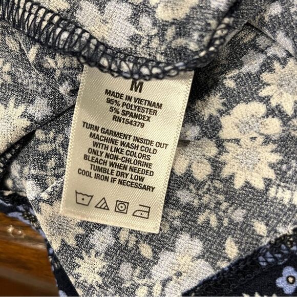 Aeropostale Floral Long Sleeve mini v-neck Dress with lace up back size medium - Picture 11 of 13